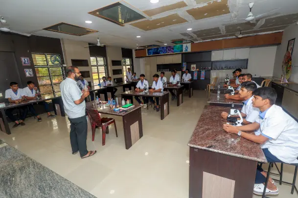Smt. Pushpa Shamanur Mahalingappa PUC Science Boys College Laboratory Smt. Pushpa Shamanur Mahalingappa PUC Science Boys College Laboratory